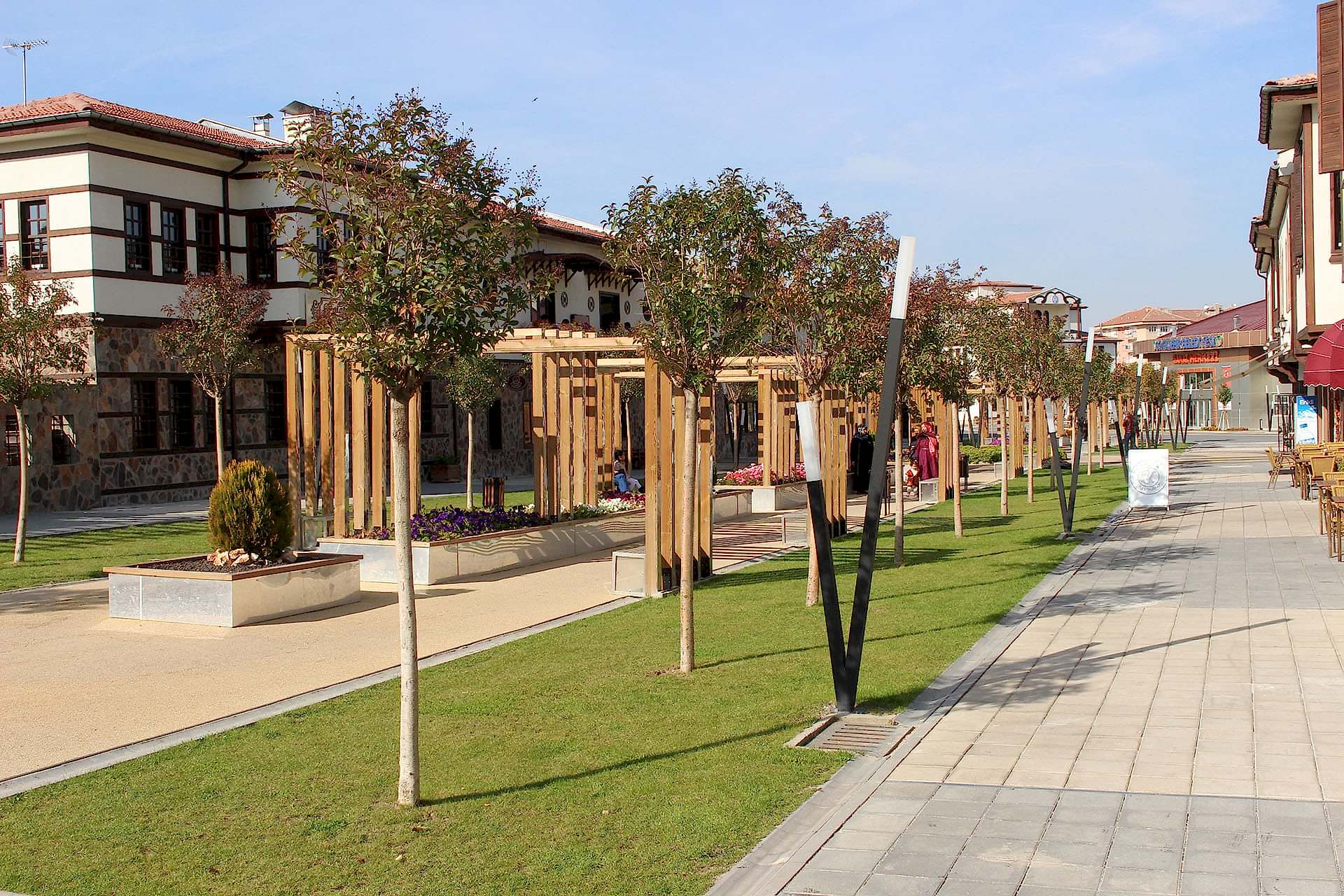 Dış Mekan Aydınlatma Direkleri
